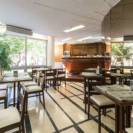 Hotel Adonis Pelinor 2*