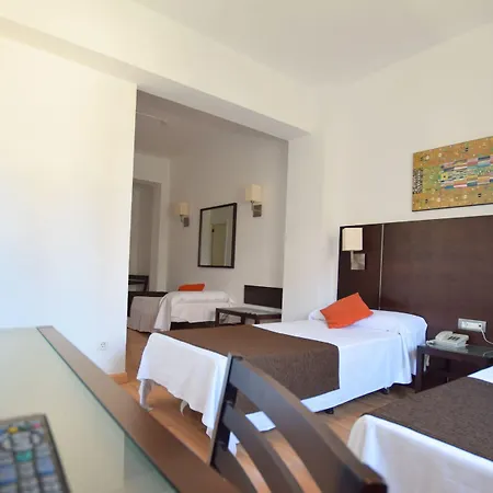 Hotel Adonis Pelinor