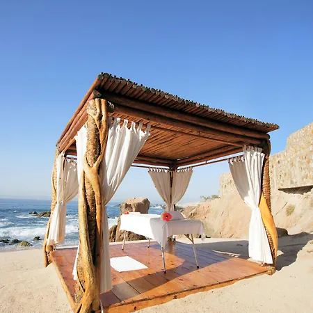 Adonis Pelinor Hotel